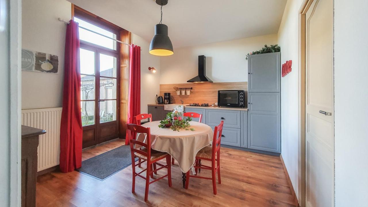 Le Jardin Des Lys Bed & Breakfast Gemmelaincourt Dış mekan fotoğraf